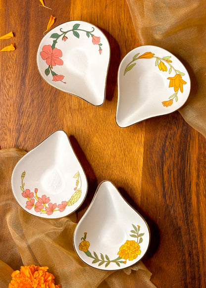 Neyadeep Kusum Porcelain Diya Set with Gift Box